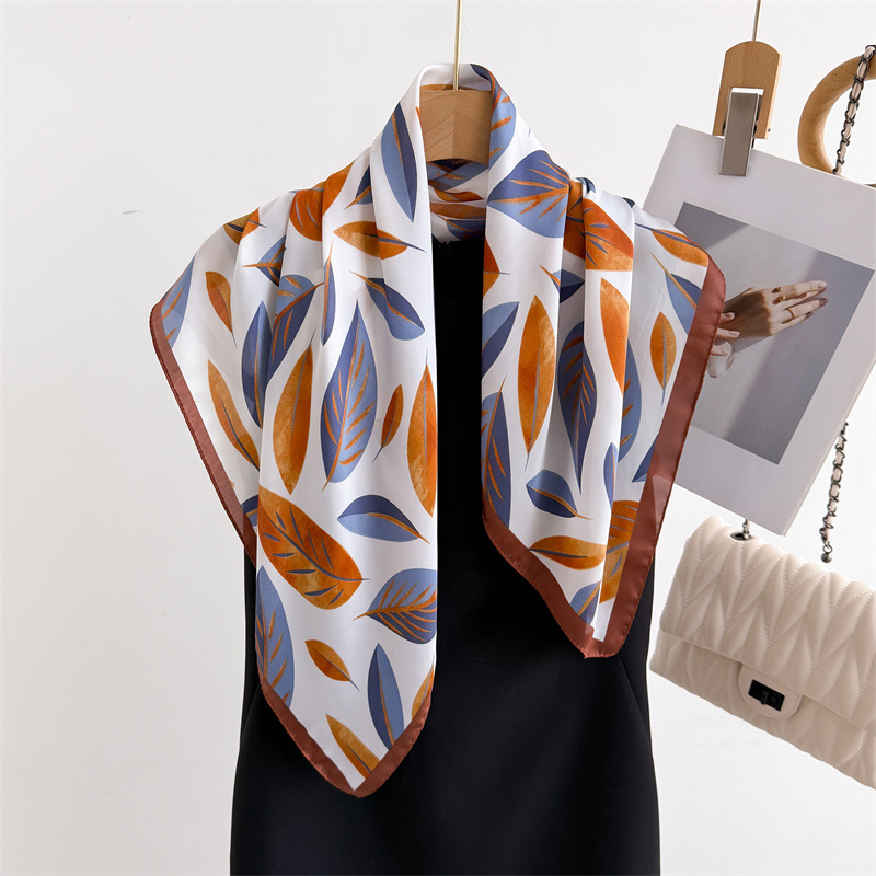 Luxury Brand Print 70cm Square - Luxury Bags Trending 评论和价格
